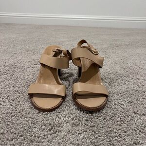 Elegant Beige Women's Sandals